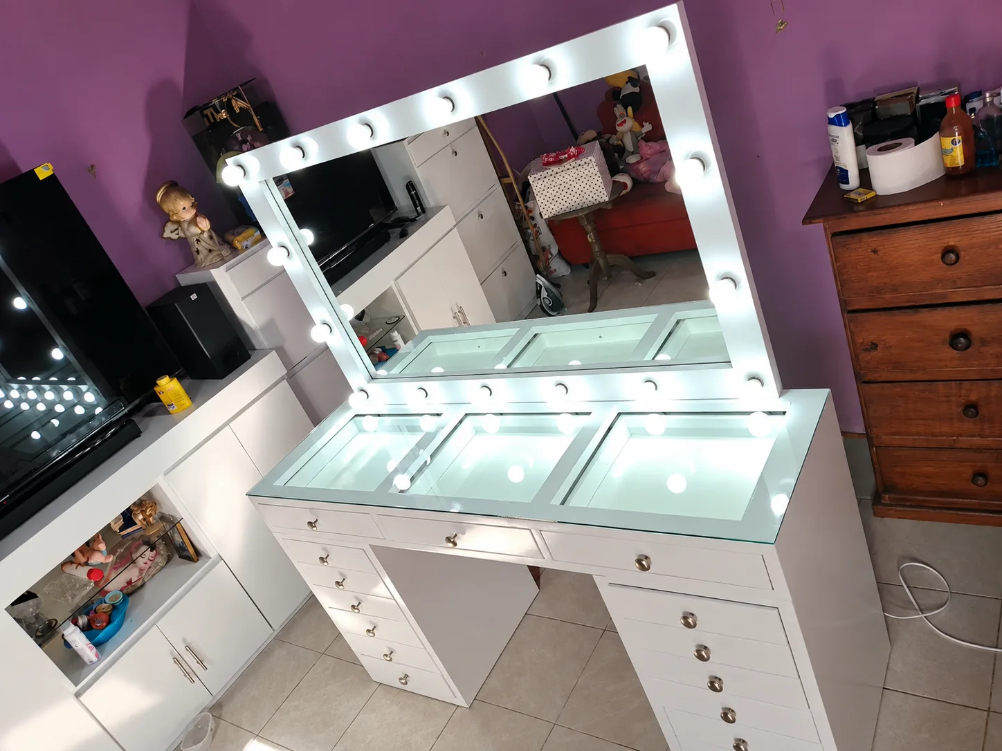 Tocador Hollywood Elite con Cubierta de Cristal Iluminada